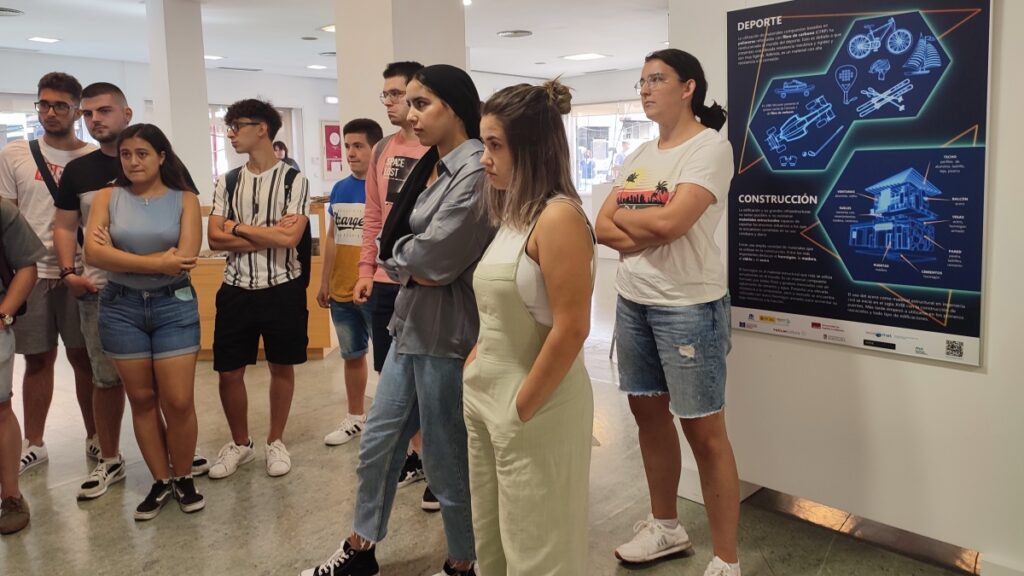 El Aula Cultural Universidad Abierta de Ciudad Real acoge la exposición ‘Materland. Los materiales que nos rodean’ / UCLM