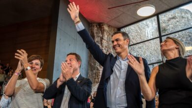 Pedro Sánchez y Emiliano García-Page /EFE/Ismael Herrero