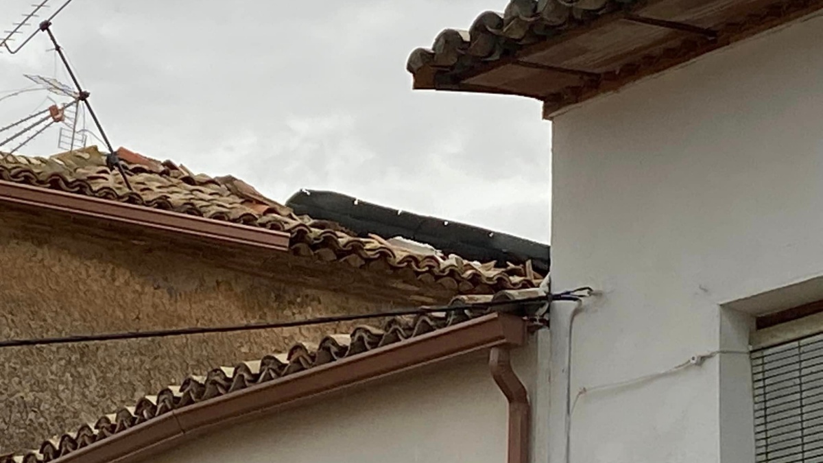 Rachas de hasta 120 kilómetros por hora en provocan importantes daños en este pueblo de Cuenca / Ayto. Castejón