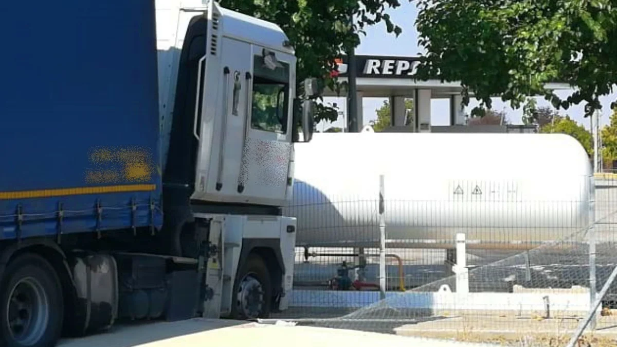 Accidente en una gasolinera de la provincia de Cuenca / Foto: Bomberos Cuenca