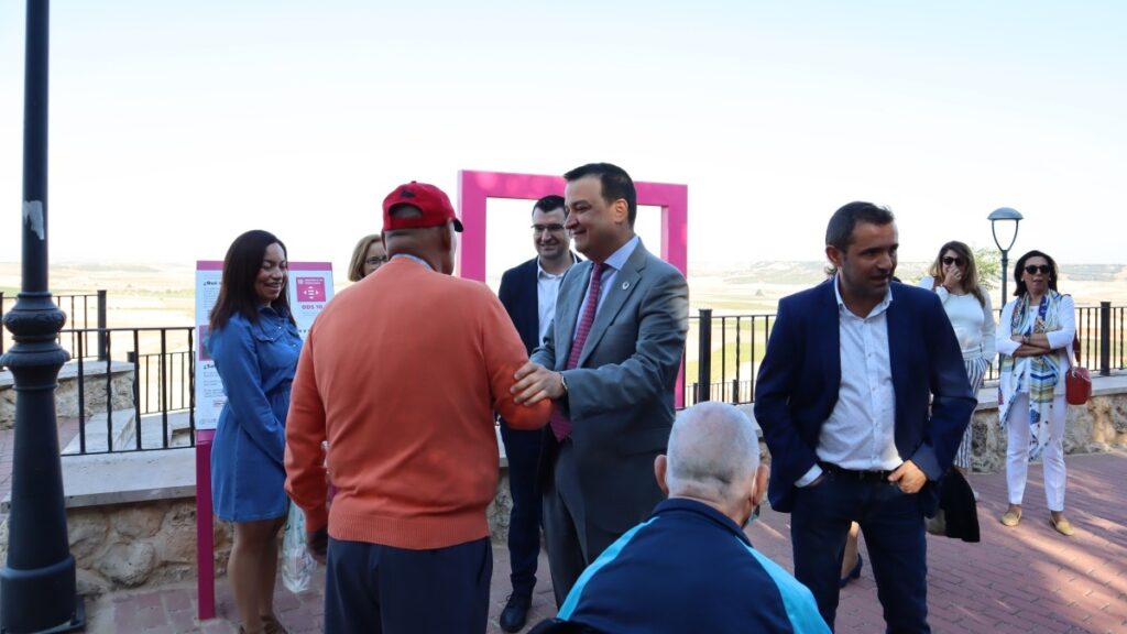 El Gobierno de Castilla-La Mancha reafirma su compromiso con los grupos de desarrollo rural y los Objetivos de Desarrollo Sostenible / JCCM