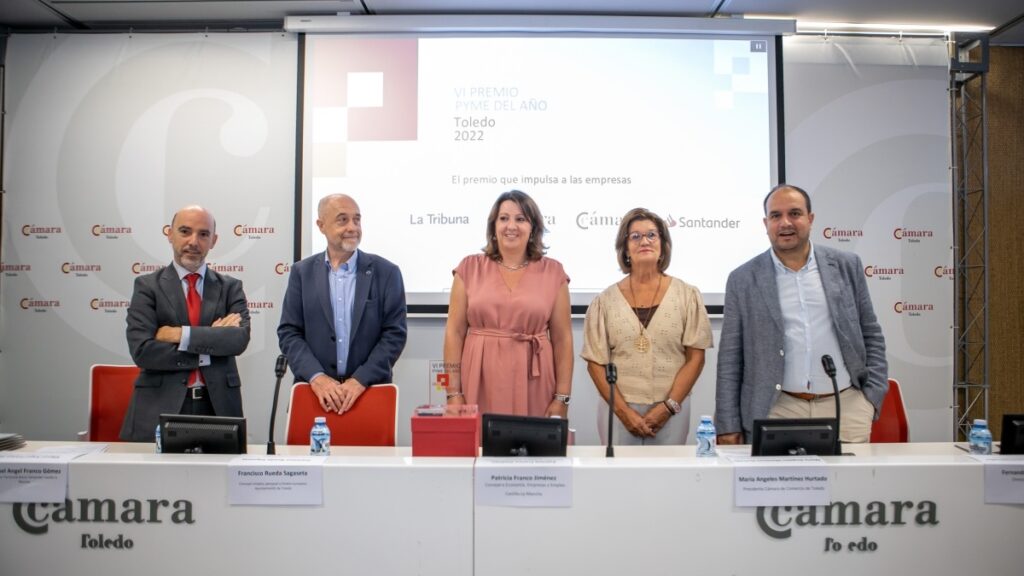 La consejera Patricia Franco ha entregado el premio a la ‘Pyme del Año’ en la provincia de Toledo / JCCM