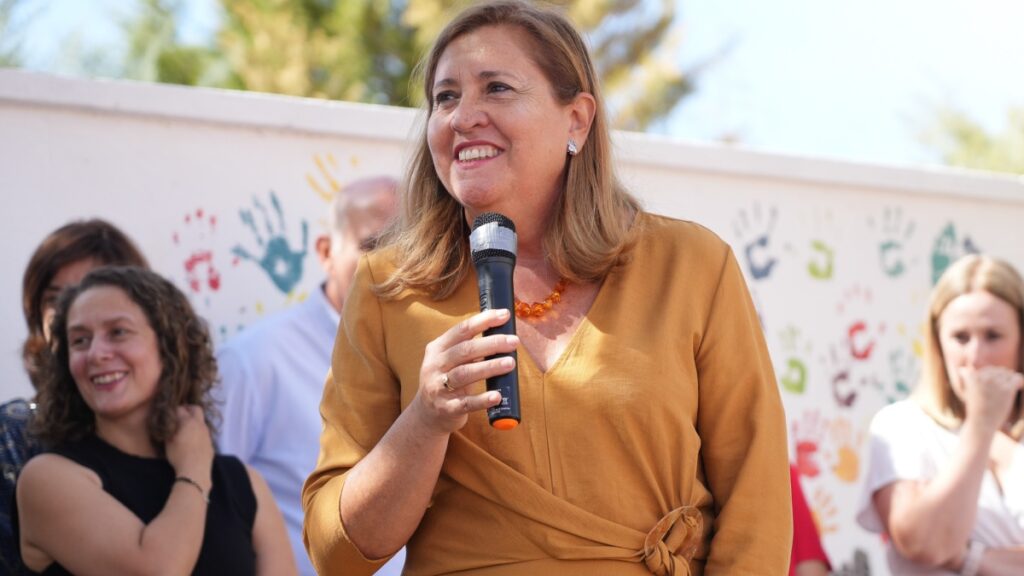 La totalidad de los centros educativos de Castilla-La Mancha dispondrá este curso de planes para el fomento de la lectura / JCCM