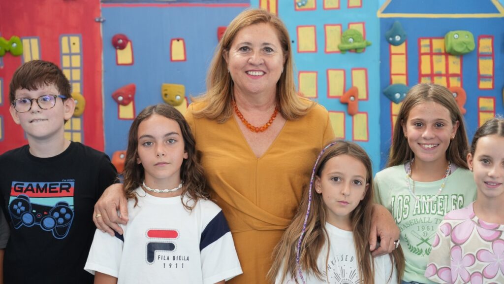 La totalidad de los centros educativos de Castilla-La Mancha dispondrá este curso de planes para el fomento de la lectura / JCCM