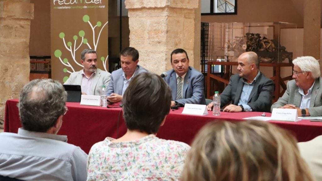 El Gobierno regional incentivará el emprendimiento en el medio rural destinando un total de 100 millones de euros en el nuevo PDR 2023-2027 / JCCM