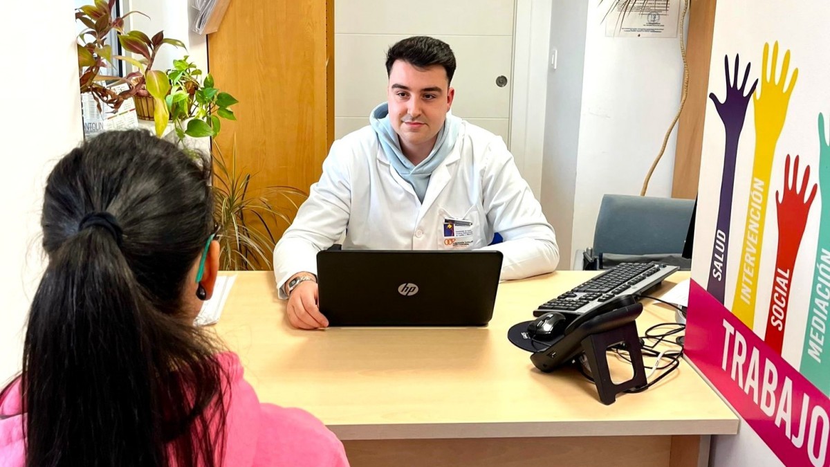 El Programa de Información, Orientación y Apoyo a Familias en Hospitales de ADACE CLM en el Hospital Nuestra Señora del Prado de Talavera de la Reina. ADACE 04/4/2024