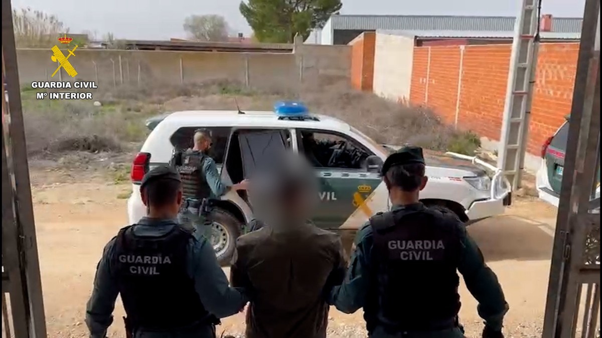 Tres detenidos en Toledo que cobraban hasta 16.000 euros a migrantes por meterlos ilegalmente en la península. GUARDIA CIVIL 05/4/2024