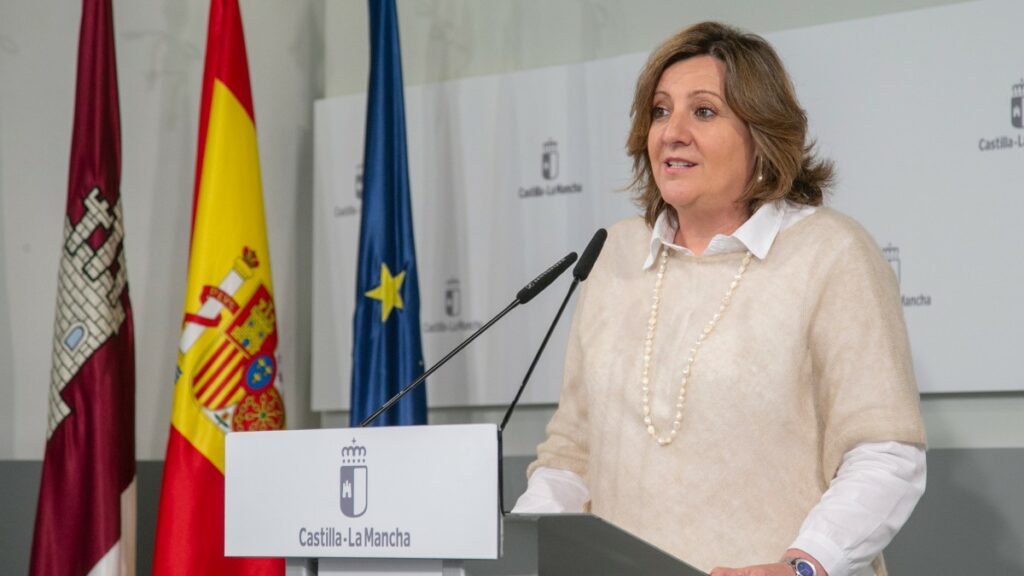 Toledo, 23 de abril de 2024.- La consejera de Economía, Empresas y Empleo, Patricia Franco, ha informado, en rueda de prensa, en el Palacio de Fuensalida, de acuerdos del Consejo de Gobierno relacionados con su departamento. (Fotos: A. Pérez Herrera // JCCM)
