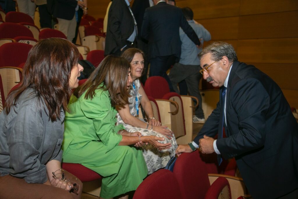 Toledo, 6 de junio de 2024.- El consejero de Sanidad, Jesús Fernández Sanz, ha participado en la inauguración del XIV Congreso Nacional Sociedad Española Electromedicina e Ingeniería Clínica que ha tenido lugar en el Palacio de Congresos ‘El Greco’. (Fotos: A. Pérez Herrera // JCCM)