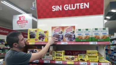 Dejar de tomar gluten antes del diagnóstico de celiaquía dificulta la detección y tratamiento de la enfermedad Dejar de tomar gluten antes del diagnóstico de celiaquía dificulta la detección y tratamiento de la enfermedad. Llevar una dieta sin gluten antes de ser diagnosticado de celiaquía dificulta la detección, tratamiento y seguimiento de la enfermedad, según ha alertado el responsable de la Unidad de Enfermedad Celiaca del Hospital Universitario Fundación Jiménez Díaz de Madrid, Sergio Farrais, con motivo de la presentación del Manual de la Enfermedad Celiaca, elaborado por la Federación de Asociaciones de Celiacos de España (FACE), con la colaboración de Nestlé. (Foto de ARCHIVO) 06/2/2018