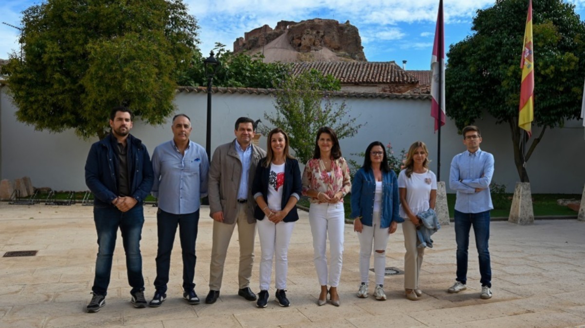 El presidente de la Diputación de Ciudad Real, Miguel Ángel Valverde, en Montiel REMITIDA / HANDOUT por DIPUTACIÓN DE CIUDAD REAL Fotografía remitida a medios de comunicación exclusivamente para ilustrar la noticia a la que hace referencia la imagen, y citando la procedencia de la imagen en la firma 02/10/2024