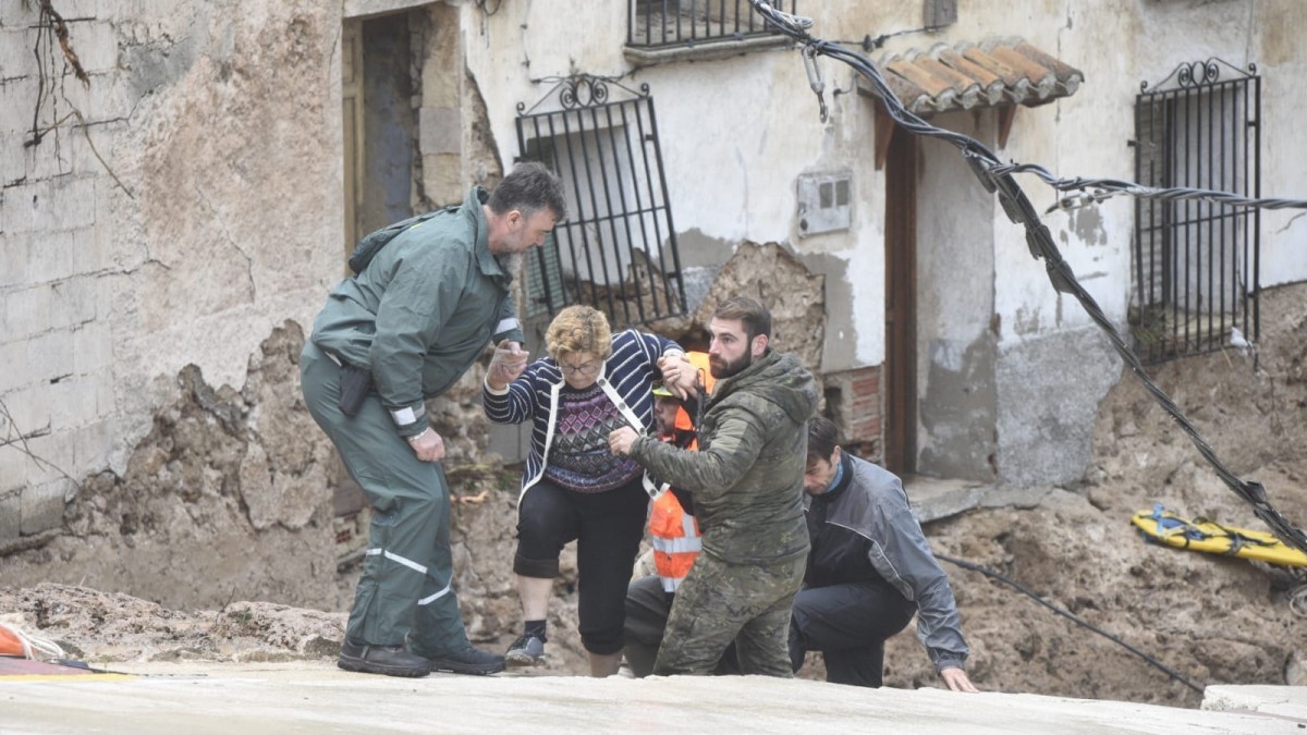 Servicios de Emergencias desplegados en el Meteocam rescatan a una persona en Letur. EUROPA PRESS 29/10/2024