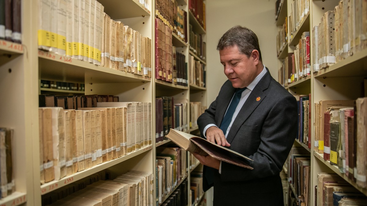 Guadalajara, 24 de octubre de 2022.- El presidente autonómico, Emiliano García-Page, inaugura en Guadalajara, la remodelación del IES ‘Brianda de Mendoza’. (