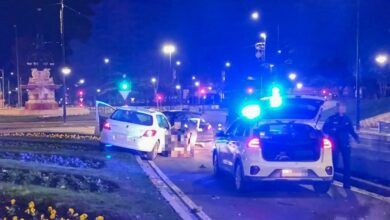 Detenida una conductora de 43 años en Albacete que chocó contra varios vehículos y se negó a someterse a la prueba de alcoholemia.