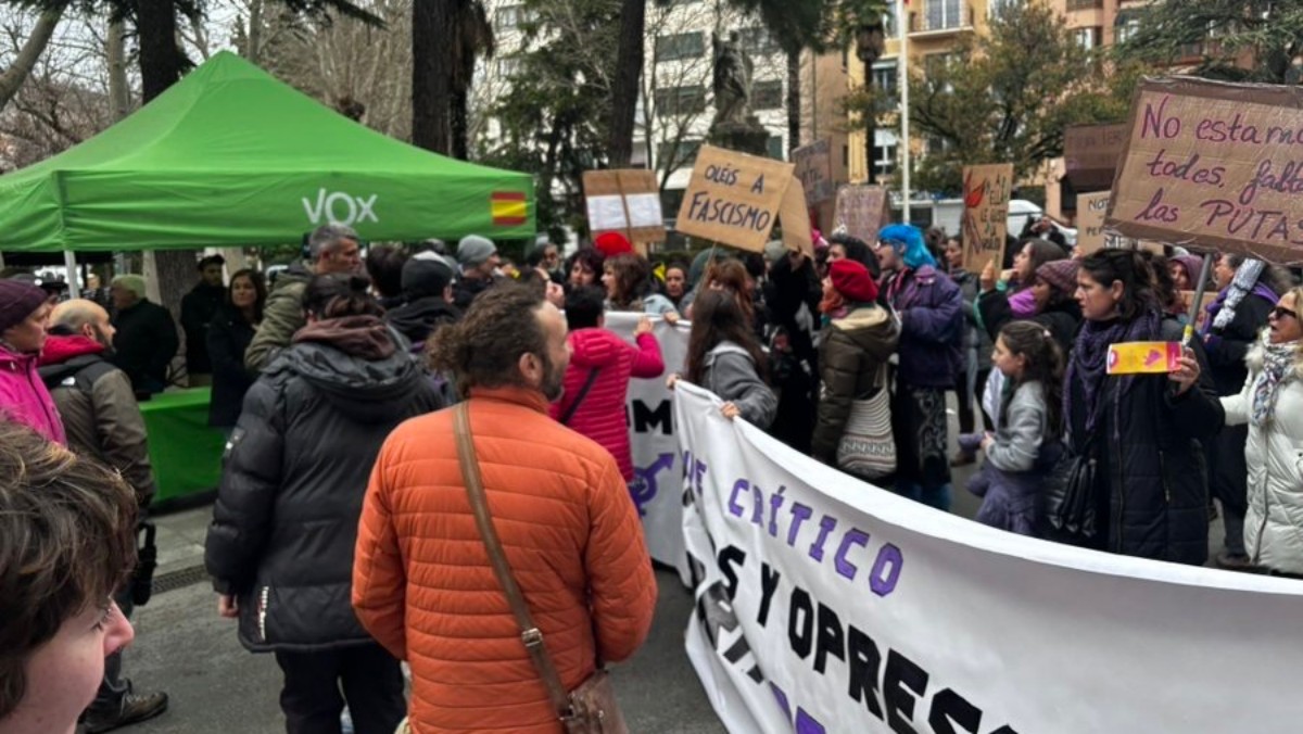 Vox y los convocantes del 8M en Cuenca chocan en la manifestación