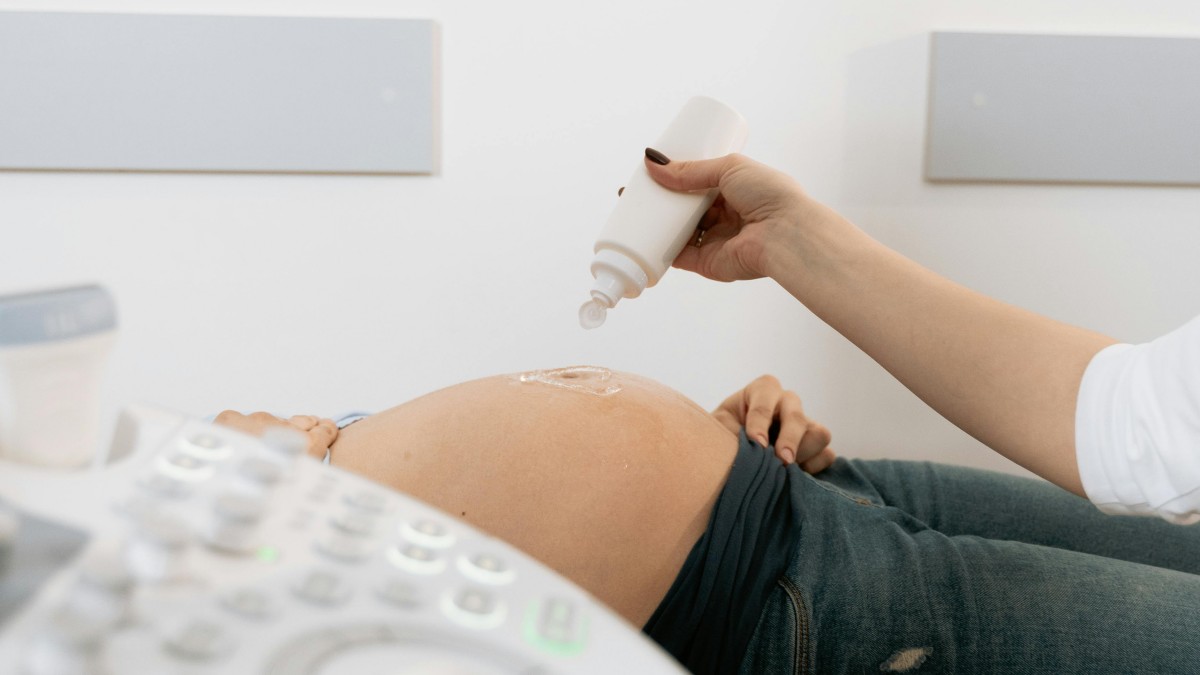 /es-es/foto/gente-salud-hospital-madre-7089337/