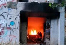 Incendio en un edificio abandonado de Cuenca en el que dormían tres personas que han tenido que ser evacuadas por la Policía Local. REMITIDA / HANDOUT por POLICÍA LOCAL Fotografía remitida a medios de comunicación exclusivamente para ilustrar la noticia a la que hace referencia la imagen, y citando la procedencia de la imagen en la firma 06/6/2025